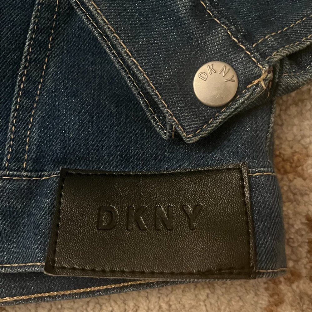 DKNY Toddler 2T Little Girl Dark Blue Jean Denim Jacket Pink Embroidered EUC - Picture 6 of 7
